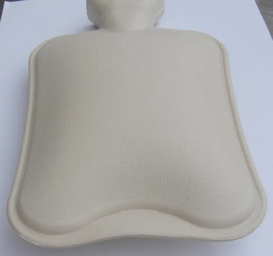 BS TUV CE SGS Intertek Christmas Gift 2L Cold Winter Hand Warm Germany United Kingdom Top Sale PVC and Rubber Hot Water Bag